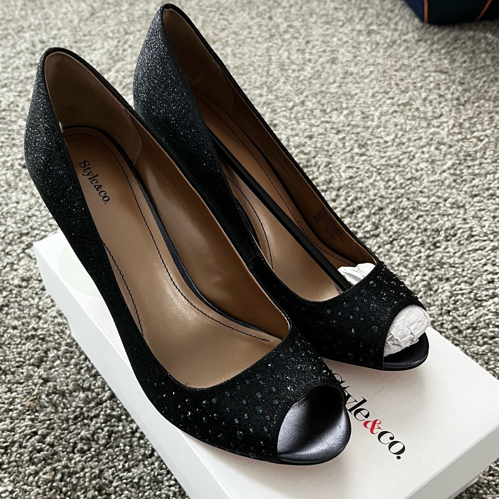 Brand New Navy Sparkly Heels Size 9